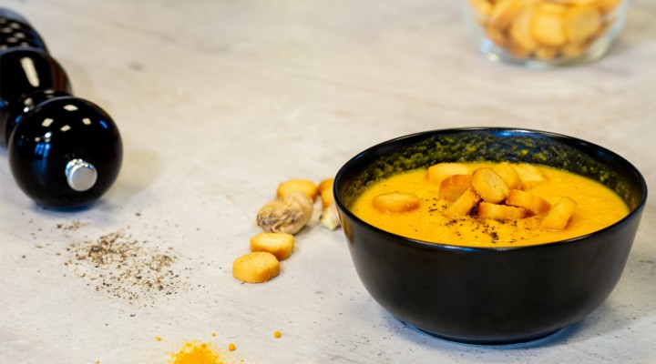 SarcinaZEN by AptaNUTRICIA: Supa crema de morcovi cu turmeric
