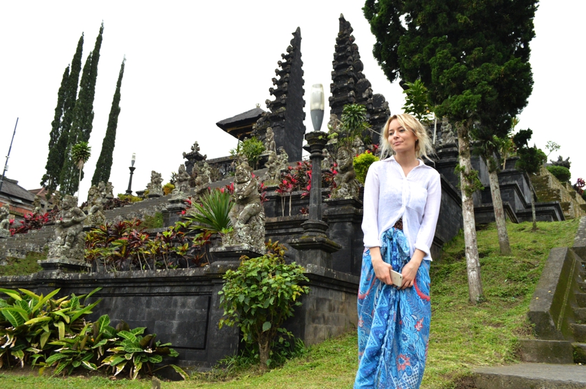 Laura Cosoi  Bali-06